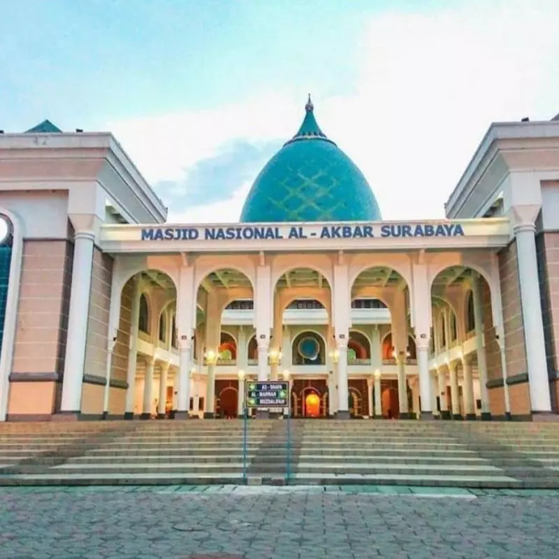 Masjid Agung Al-Akbar