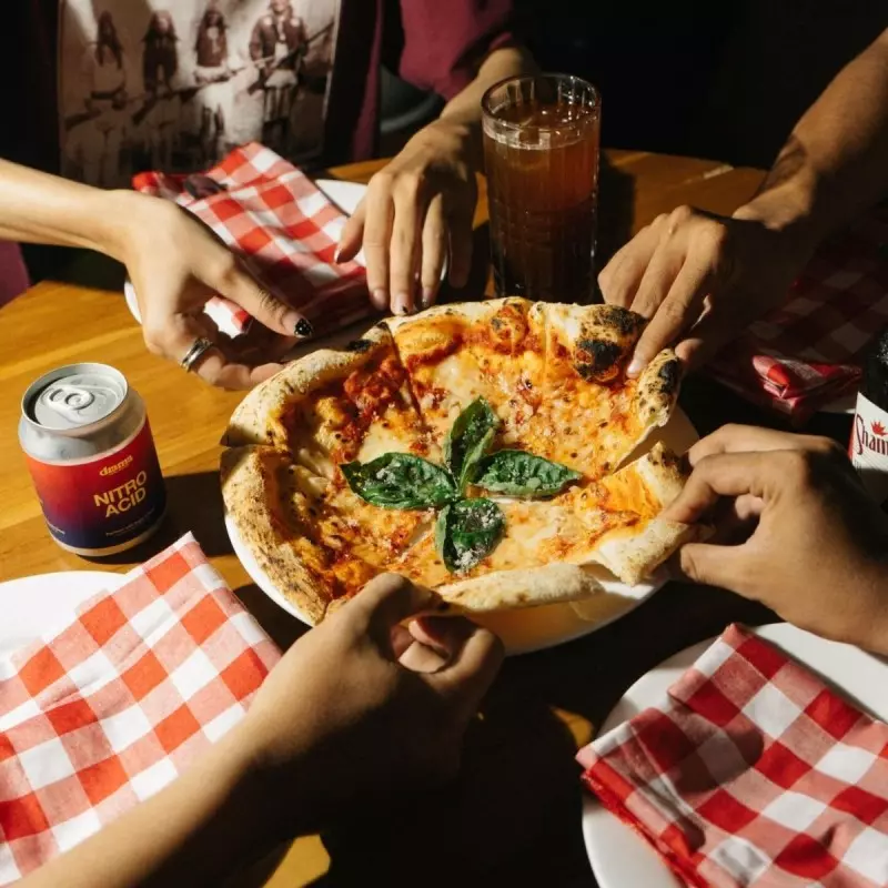 Tips Berkunjung ke Hunk Over Pizzeria Surabaya