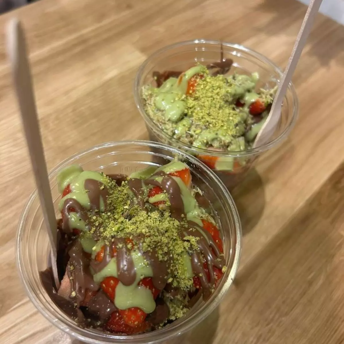 Cara Membuat Dubai Strawberry Chewy Pistachio untuk Jualan